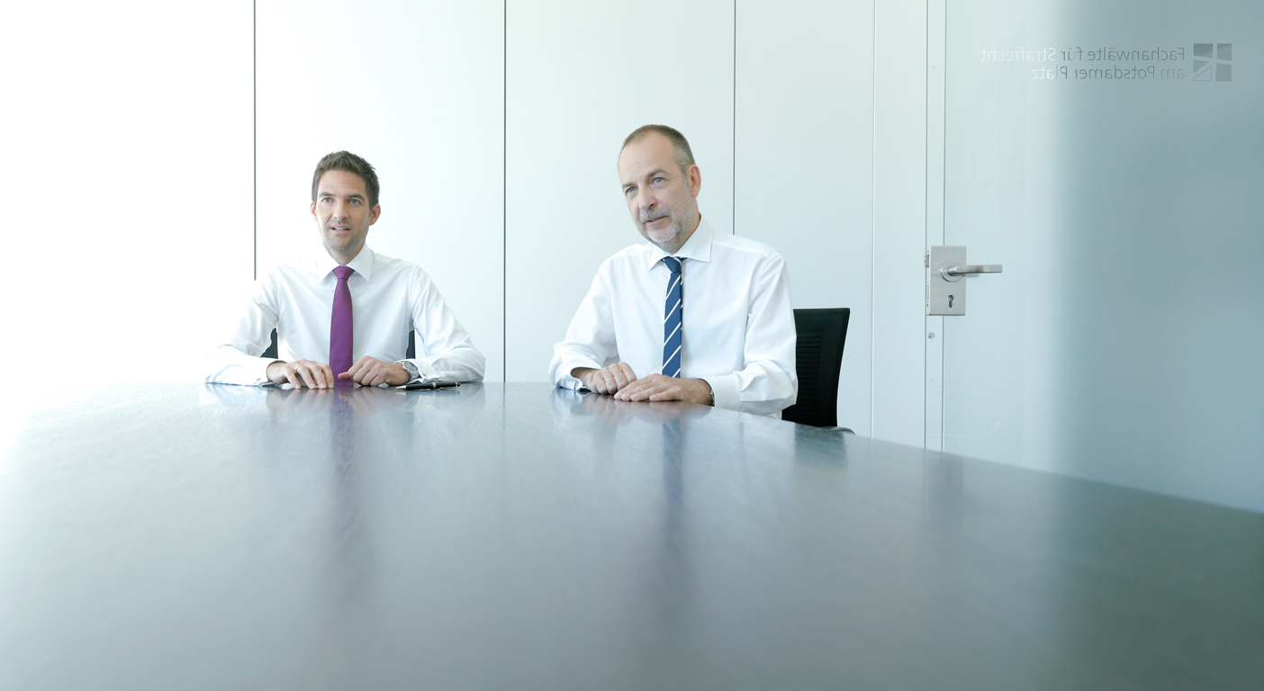 Dr. iur. Niklas Auffermann & Dr. iur. Rainer Frank